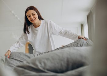 Cobre leito King: o que é e 4 dicas de uso